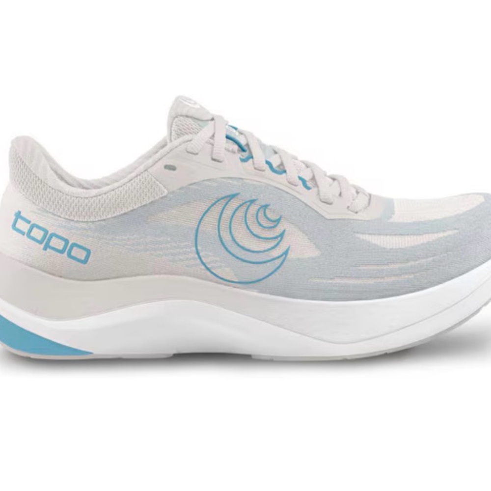 Topo Designs Women's White and Light Blue Athletic Trainer